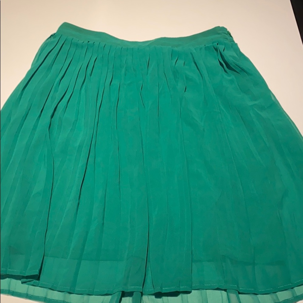 Sabine Pleated Chiffon Layer Emerald Skirt